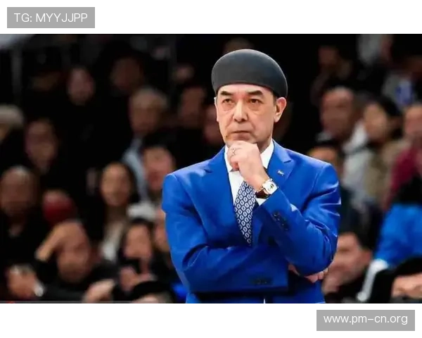 裁判争议中临场表现获教练高度评价成为球队不可或缺的重要人物 裁判争议中临场表现获教练高度评价成为球队不可或缺的重要人物